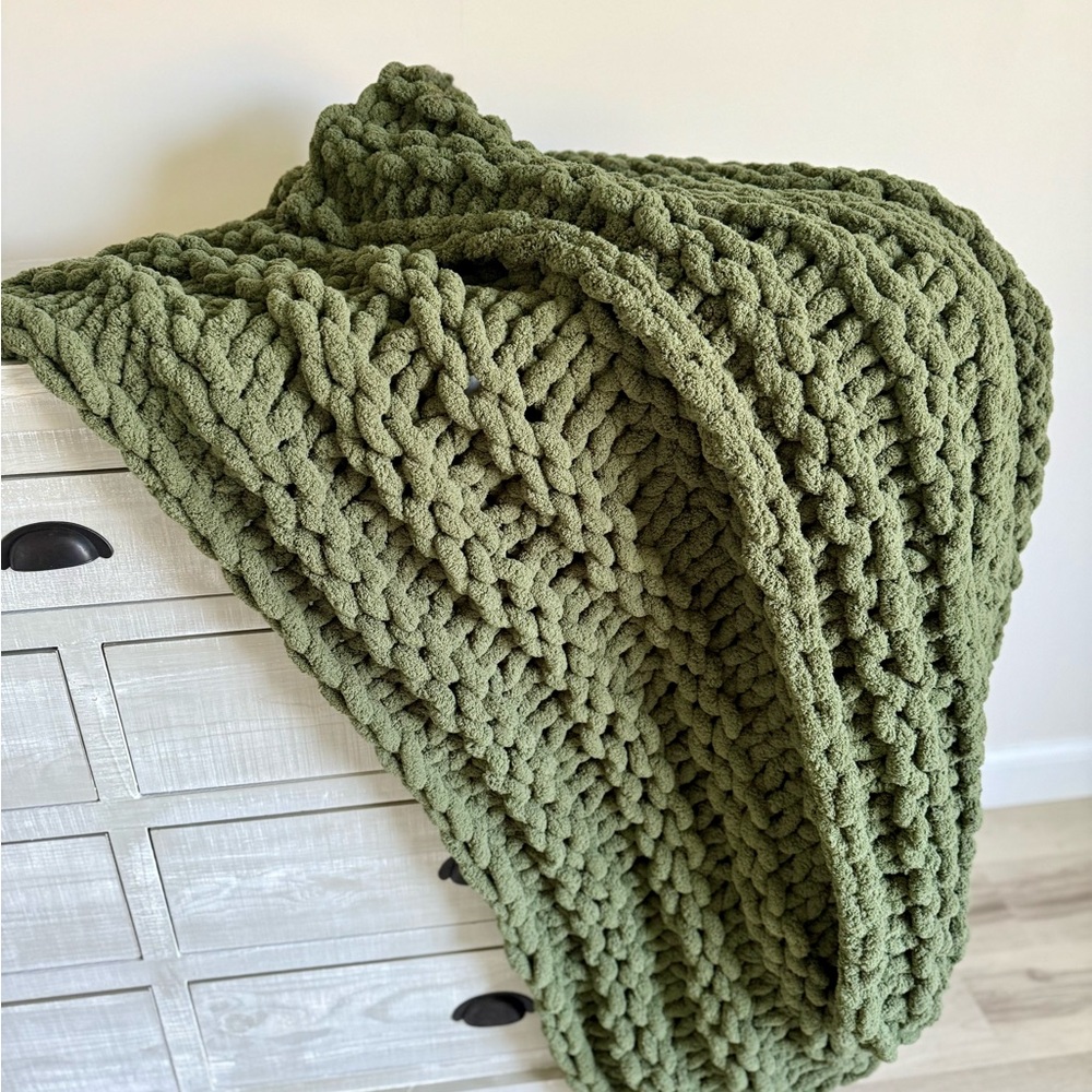 Cozy Olive Green Knit Throw Blanket